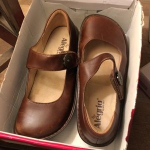 Alegria “Paloma”, size 38 or 8.